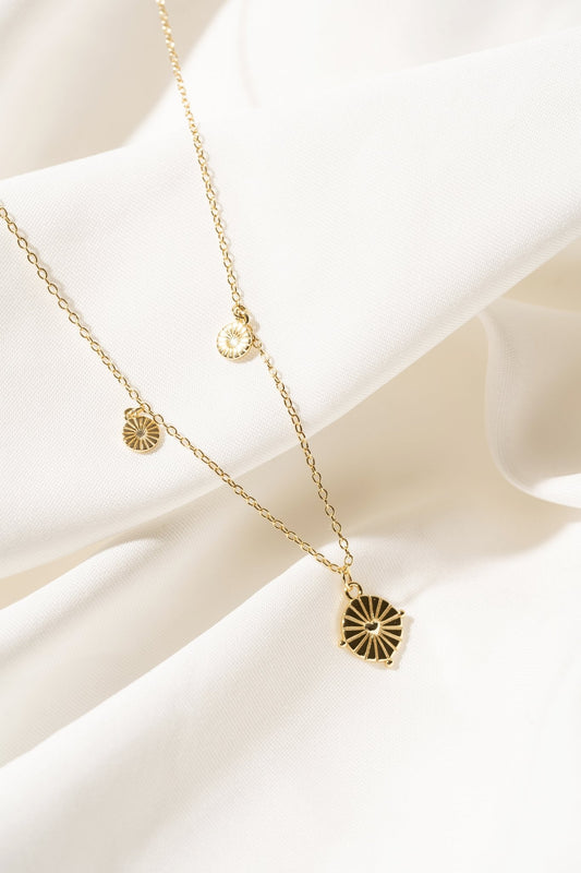 Necklace AMIRA - Espace Skins Montreal