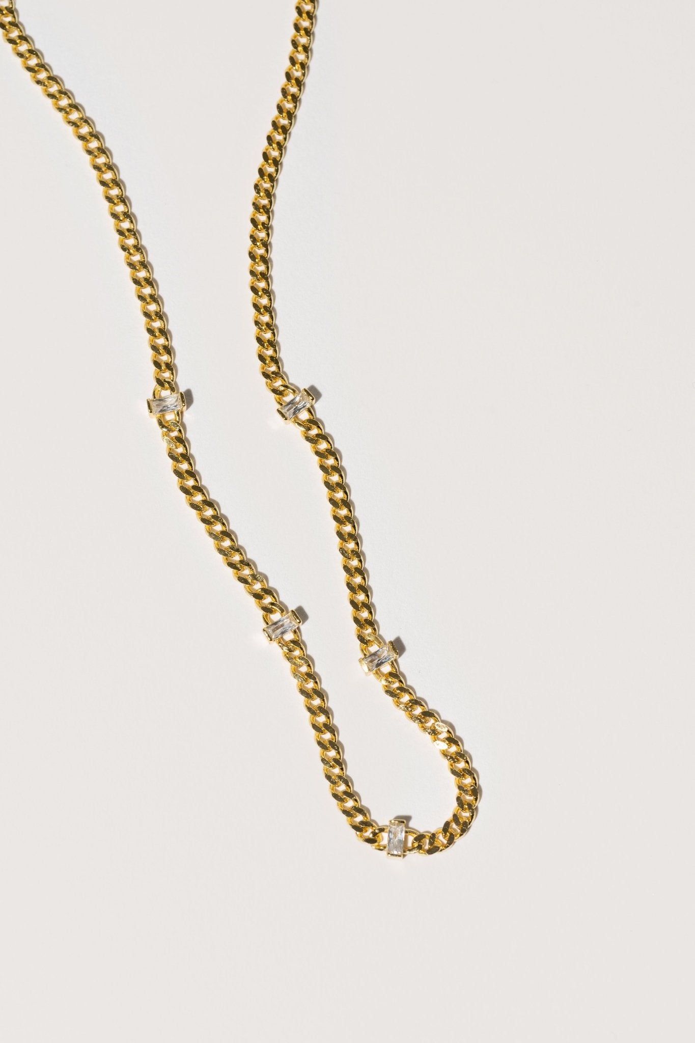 Necklace CLARA - Espace Skins Montreal