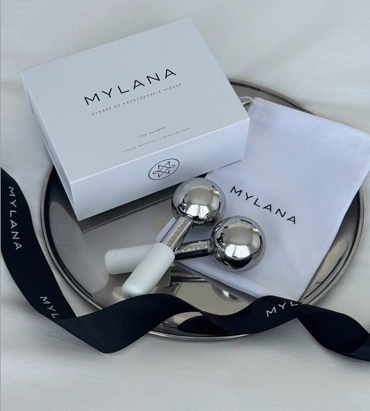 Rotating facial cryotherapy globes - Espace Skins Montreal